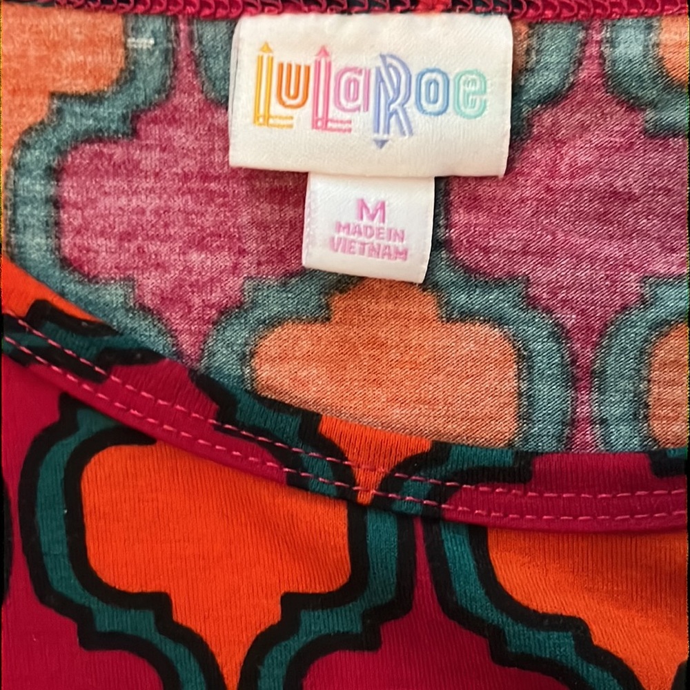 Lularoe Irma Top Size M set of 2 - Picture 4 of 7